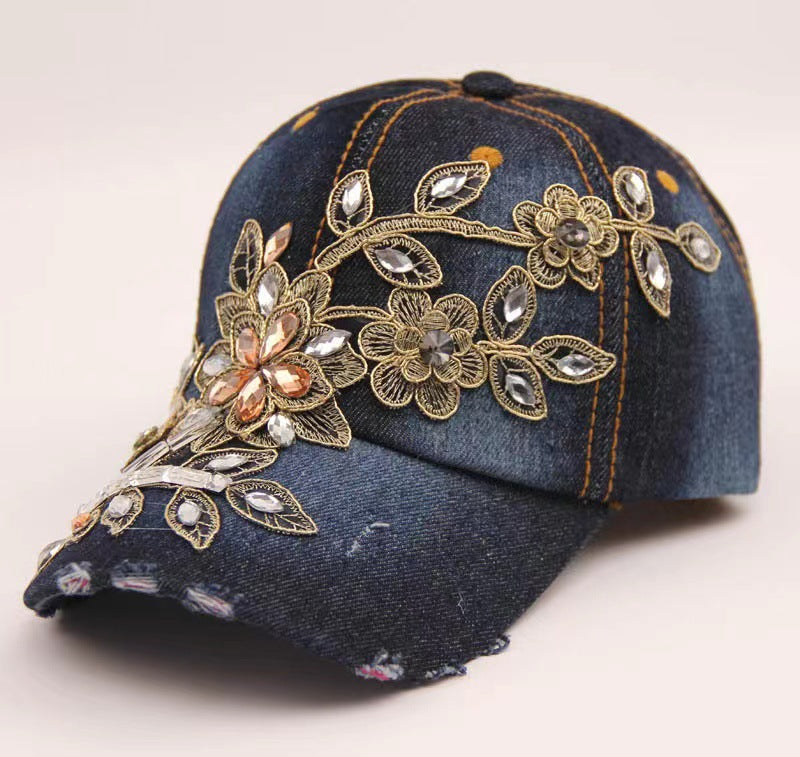 Fashionable Rhinestone-Studded Baseball Cap with Intricate Golden
