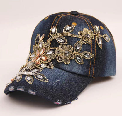 Fashionable Rhinestone-Studded Baseball Cap with Intricate Golden