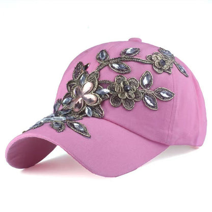 Fashionable Rhinestone-Studded Baseball Cap with Intricate Golden