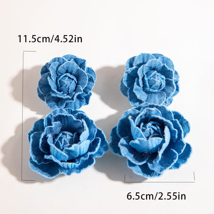 A Pair of Fashionable Polyester Large Flower Three-dimensional Artificial Flower Drop Earrings, Suitable for Women's Prom, Party, and as a Gift for Friends