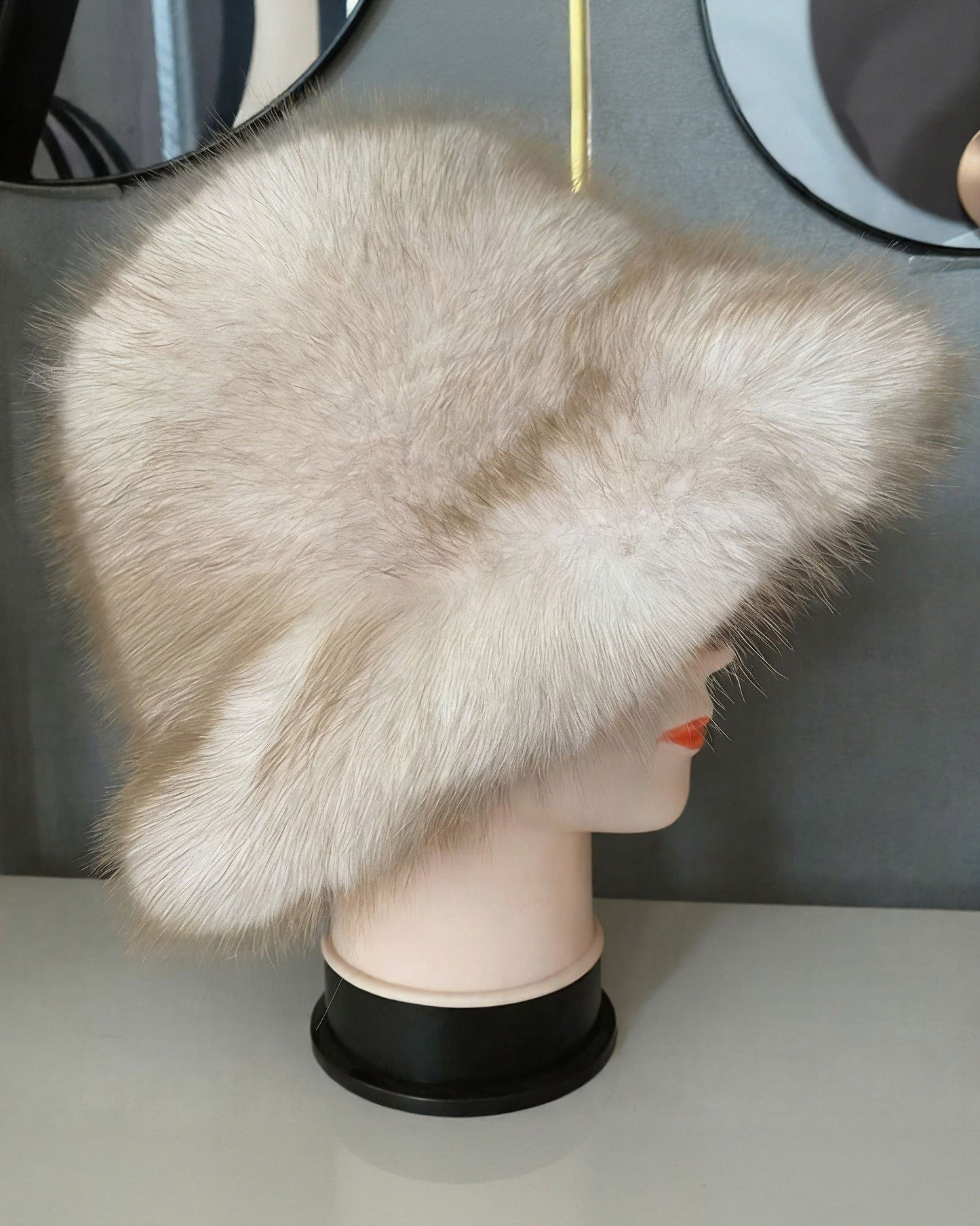 Stylish Wide-Brim Fox Fur Hat