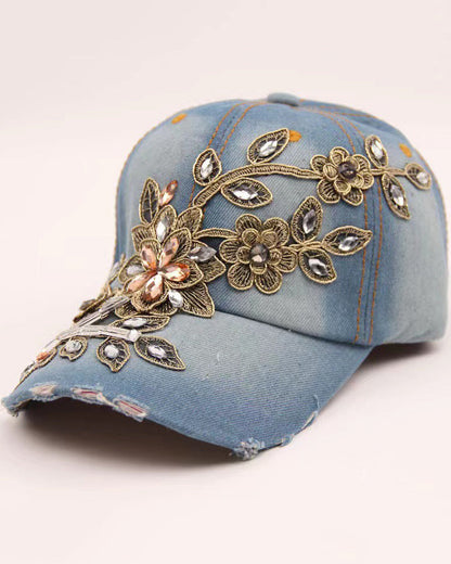 Fashionable Rhinestone-Studded Baseball Cap with Intricate Golden