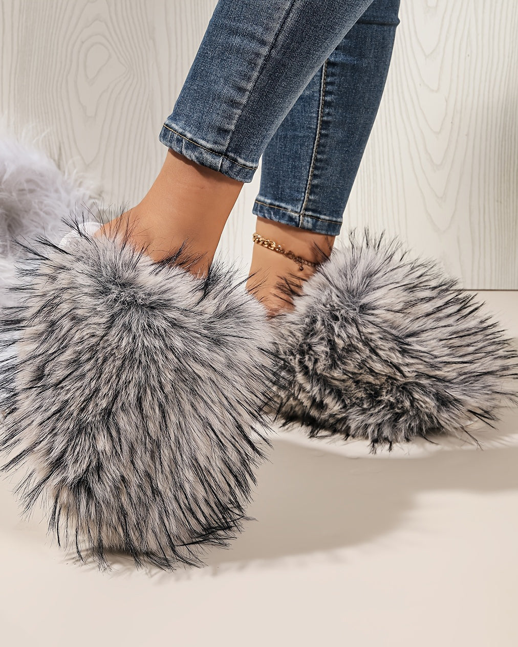 Women's Fluffy Thick-Soled Long Plush Home Slippers